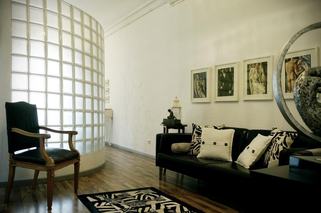 Lempika Barcelona Quarto foto