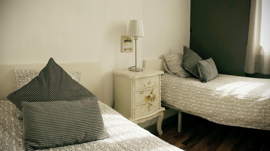 Lempika Barcelona Quarto foto