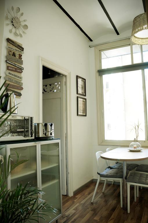 Lempika Barcelona Quarto foto