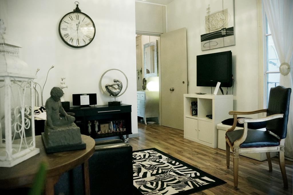 Lempika Barcelona Quarto foto